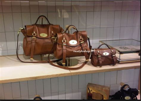 mulberry alexa regular vs oversized